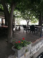 Fortuna Hotel & Restaurant