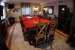 Fortuna Hotel & Restaurant