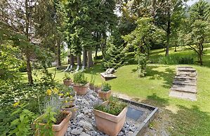 Hirschen Guesthouse - Village Hotel