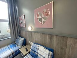 Blackpool Abode - Seaside Suites