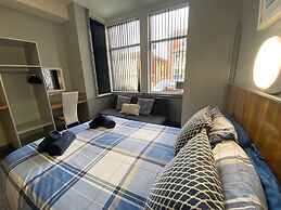 Blackpool Abode - Seaside Suites