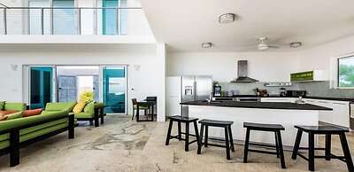 Villa Tequila Sunrise