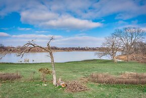 Beautiful Kayewood Waterfront Retreat
