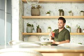 Longevity Health and Wellness Hotel - Adults Only