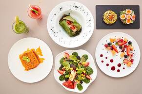 Longevity Health and Wellness Hotel - Adults Only