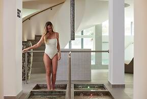 Longevity Health and Wellness Hotel - Adults Only