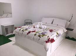 The Rivendell - Hostel