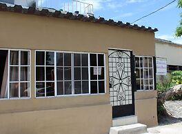 Ximena s Guest House