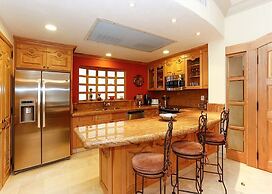 Upgraded Villa La Estancia W/view