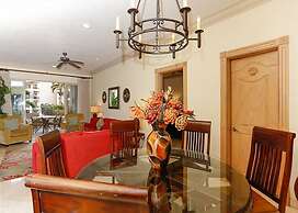 Upgraded Villa La Estancia W/view