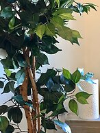 City Pad with balcony and secure parking