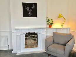 Netley Village Apartment