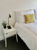 Netley Village Apartment