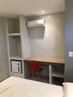 Mega Aeroporto Hotel