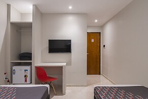 Mega Aeroporto Hotel