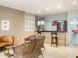 Mega Aeroporto Hotel