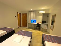 Mega Aeroporto Hotel