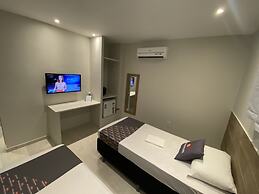 Mega Aeroporto Hotel