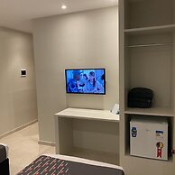 Mega Aeroporto Hotel