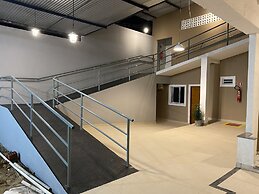 Mega Aeroporto Hotel