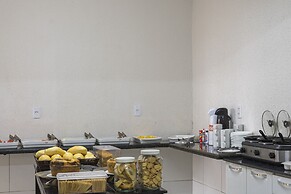 Mega Aeroporto Hotel