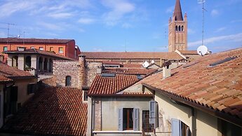 Marconi Rooms - Loggia delle Erbe