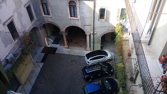 Marconi Rooms - Loggia delle Erbe