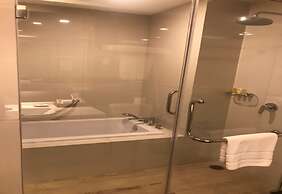 Somerset Harbourview Sri Racha