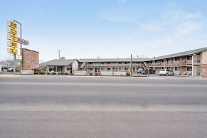 OYO Silver Spur Burns Hwy 20