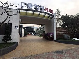 Yinxiang Xihu Motel