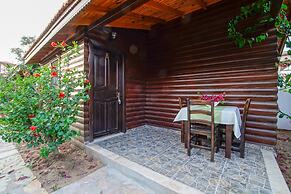 Cuhadar Ahsap Evleri