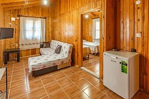 Cuhadar Ahsap Evleri