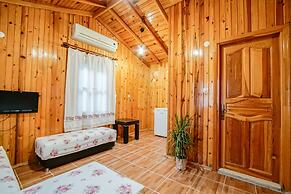 Cuhadar Ahsap Evleri