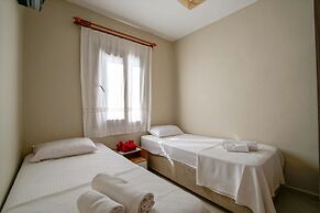 Cuhadar Ahsap Evleri