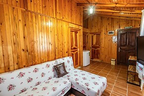 Cuhadar Ahsap Evleri