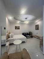 White Diamond Hotel
