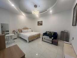 White Diamond Hotel