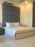 White Diamond Hotel