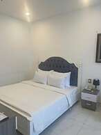White Diamond Hotel