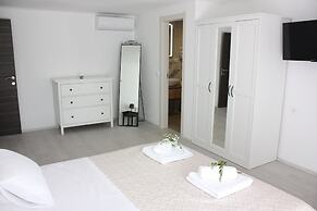 Villa Mate