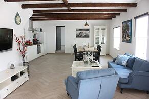 Villa Mate