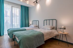 Easy Hotel