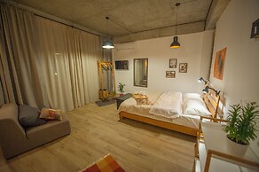 Easy Hotel