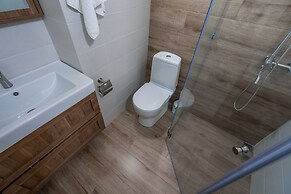 Easy Hotel