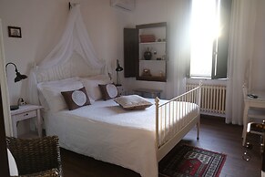 Dimora Amina B&B