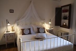 Dimora Amina B&B