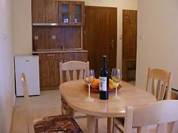 Iceberg Apart Hotel & SPA