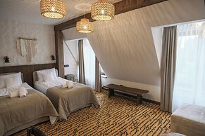 Dwór Bogucin Hotel & Restauracja