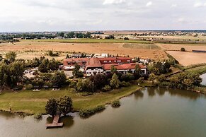 Dwór Bogucin Hotel & Restauracja