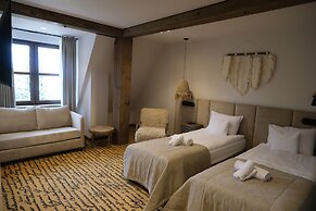 Dwór Bogucin Hotel & Restauracja